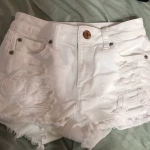 American Eagle White Hi-rise shortie shorts